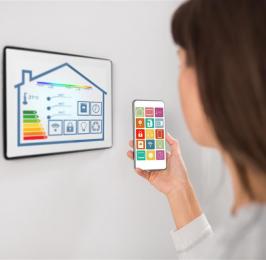 全鏈?zhǔn)街悄芗揖釉趺催x？讓你的生活更智能、更舒適